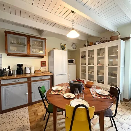 Vakantiehuis La Parenthese Charentaise Saint-Simeux